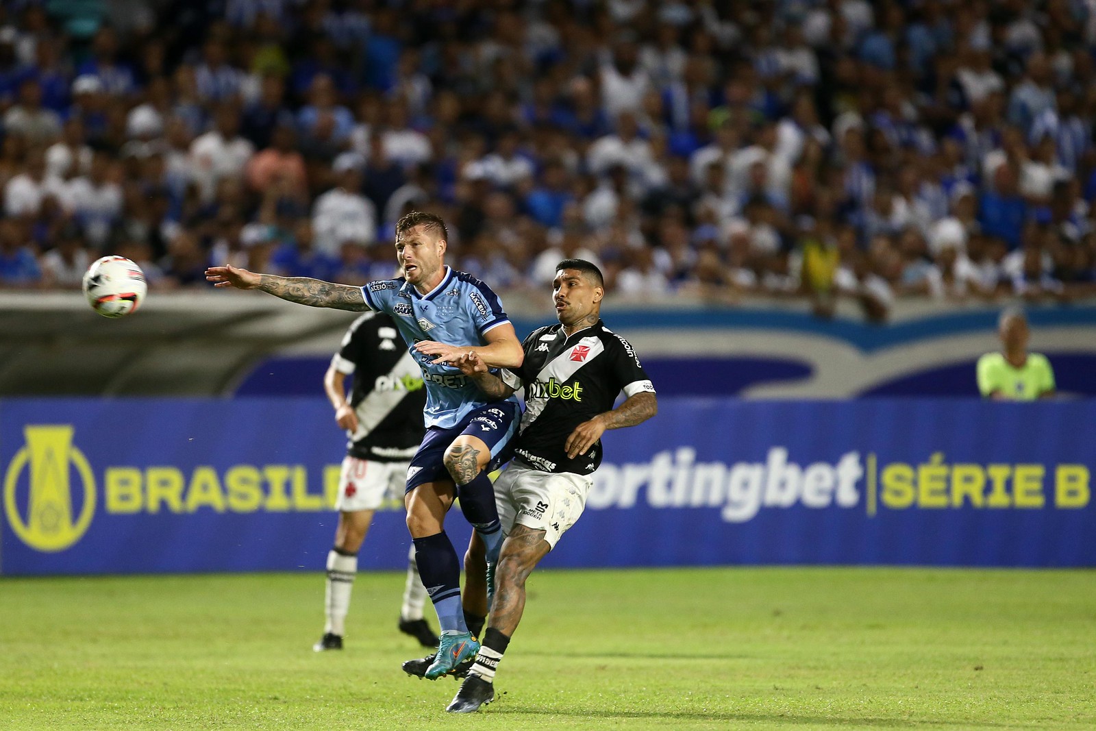 VASCO PERDE PARA CSA POR 2 A 0