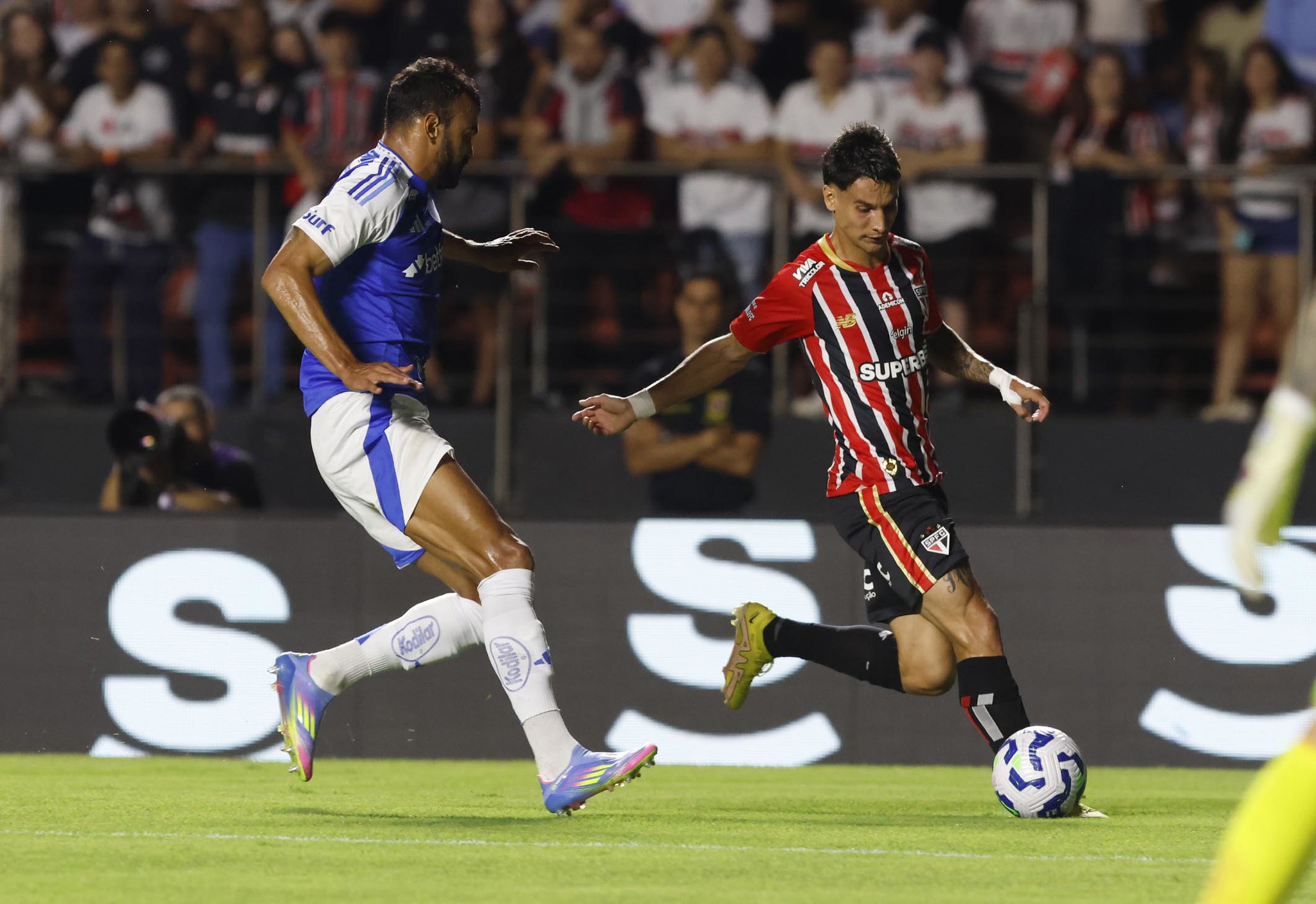 TRICOLOR FICA NO 1 A 1