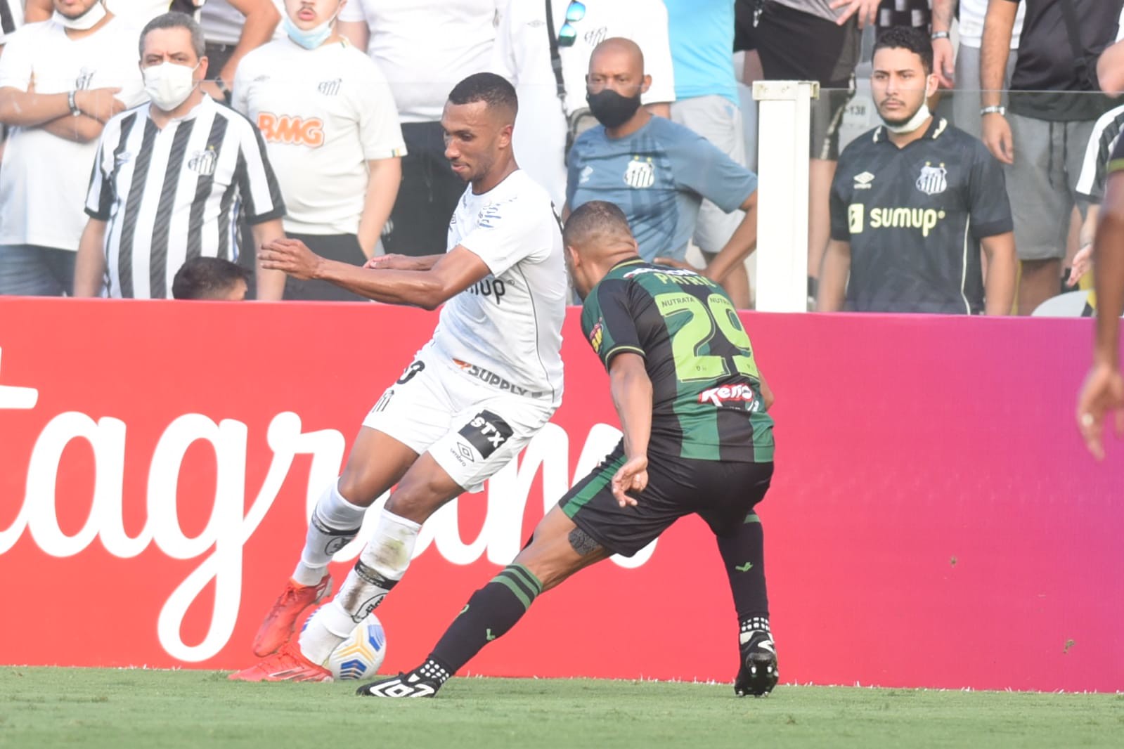 SANTOS PERDE POR 2 A 0 NA VILA