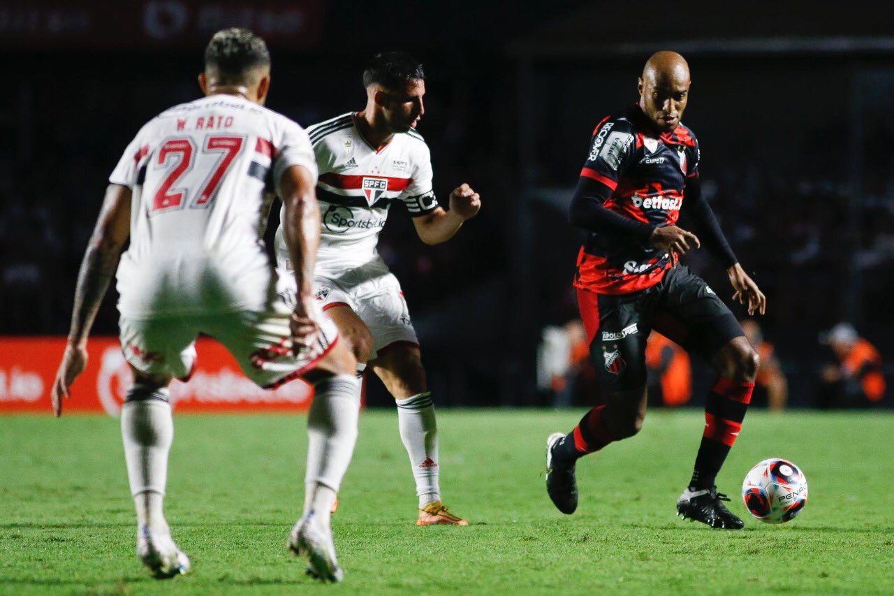 0 A 0 NO MORUMBI!